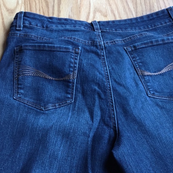 Jeans - Picture 3 of 3